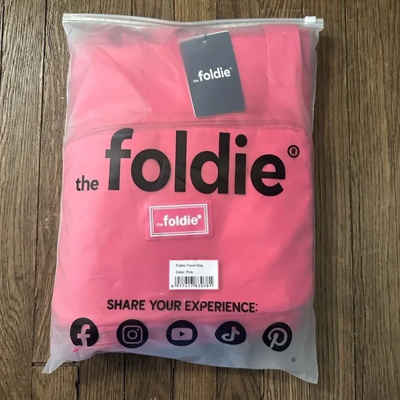 Foldie Pink Waterproof Travel Bag - Picture 2 of 2